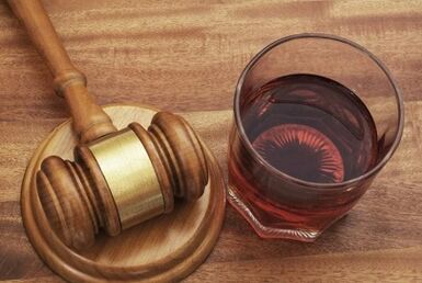 Ist es möglich, Alkohol zu trinken